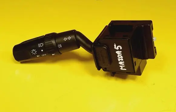 Mazda 5 Wiper control stalk 17D682