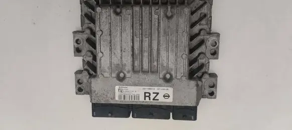 Nissan Qashqai Engine control unit/module 23710BB31A 237103610R S180067175A