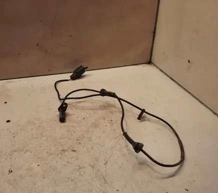 Volvo V70 ABS brake wheel speed sensor 9467580