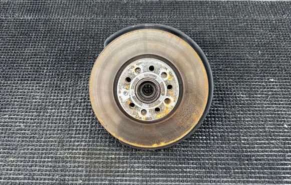 Audi TT TTS Mk2 Front wheel hub