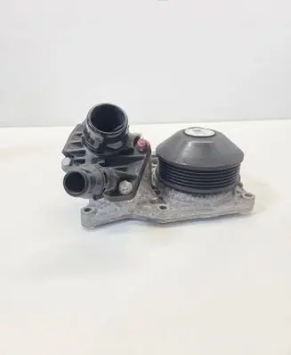 BMW 3 GT F34 Water pump 8514458