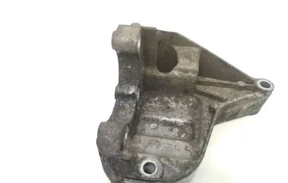 BMW 1 E81 E87 Power steering pump mounting bracket 7794455 779445501 7692974546