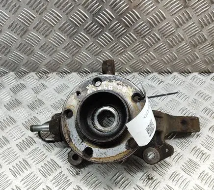 Opel Movano B Front wheel hub 95508187