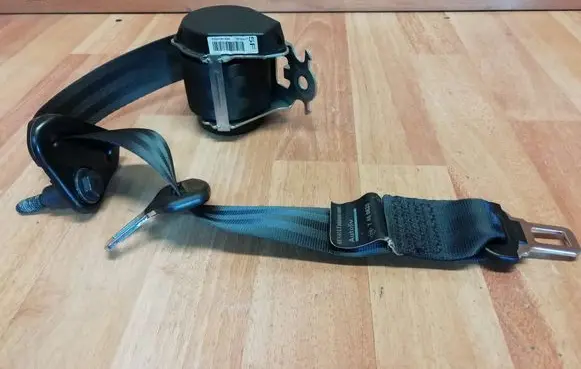 Renault Zoe Middle seatbelt (rear) 888508169R 7486620