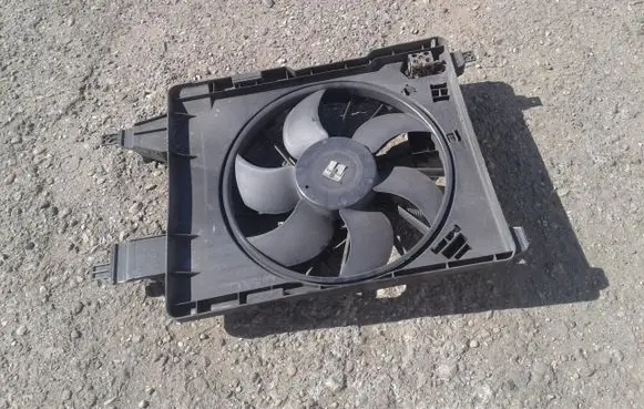 Renault Scenic II - Grand scenic II Electric radiator cooling fan 8200151465