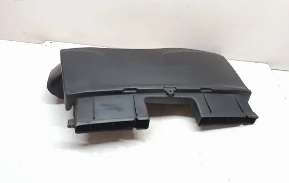 BMW 3 E90 E91 Air intake duct part 7798772 13717798772