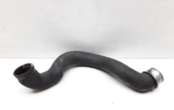 Mercedes-Benz C W204 Engine coolant pipe/hose A2045013082