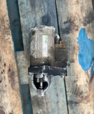 Nissan Navara D40 Starter motor 233005X20C