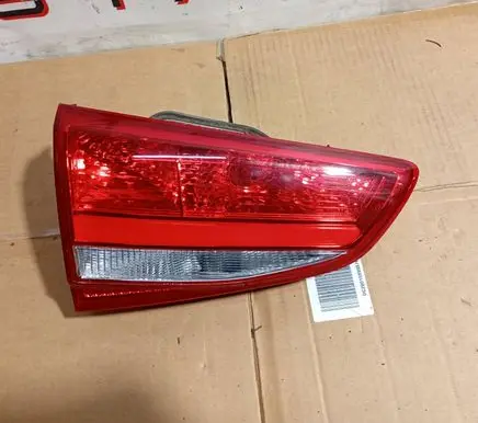 KIA Ceed Rear/tail lights 92403-A2500