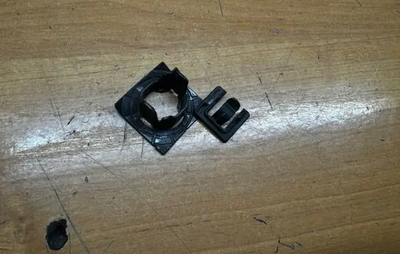BMW 5 F10 F11 Front parking sensor holder (PDC) 7906296