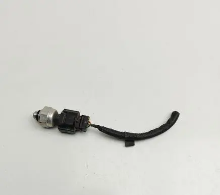 KIA Sportage Air conditioning (A/C) pressure sensor 97721D9000