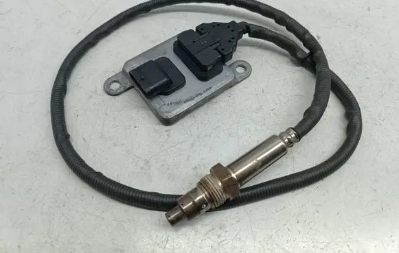 Mercedes-Benz ML W166 Lambda probe sensor A0009055812 0009055812