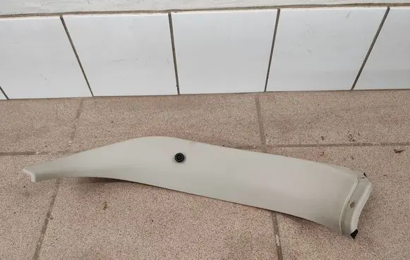 Nissan Note (E11) Tailgate/trunk side cover trim 909039U000