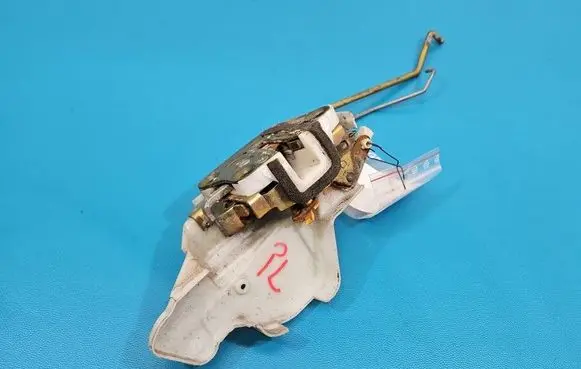 Opel Agila A Front door lock IMPRK1571172