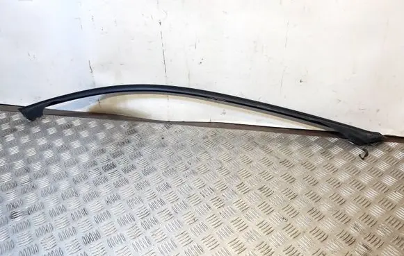 BMW 7 F01 F02 F03 F04 Front door window/glass frame 7185229