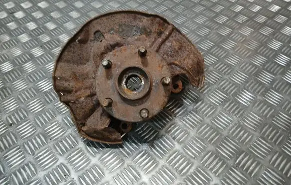 Toyota Avensis T250 Front wheel hub spindle knuckle