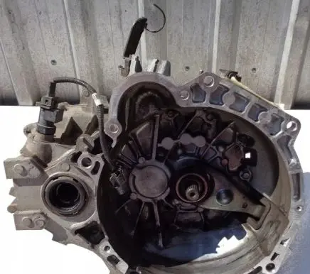 KIA Rio Manual 5 speed gearbox 4589758 TAW5