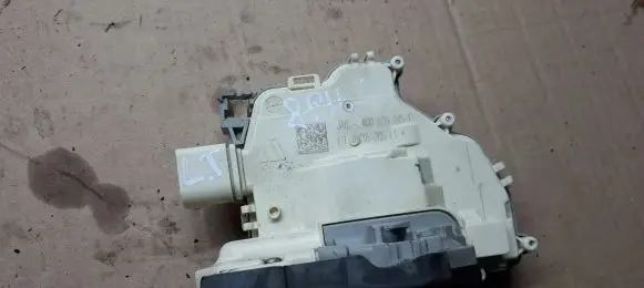 Audi A4 S4 B9 Rear door lock 4G0839015F