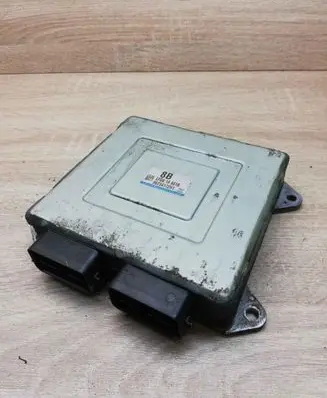 Mazda 3 I Engine control unit/module ECU LFG618881B E6T54172H1