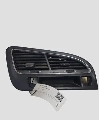 Peugeot 5008 Dash center air vent grill W14107 9686527977 63191075