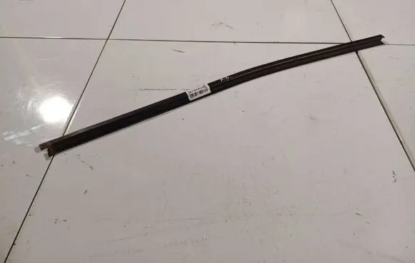 Opel Combo C Front door glass trim molding 