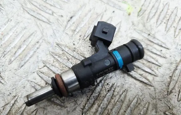 Fuel injector