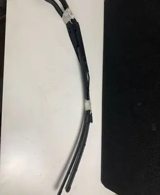 Ford Kuga II Front wiper blade arm W000048496C AS12U16 W000048497