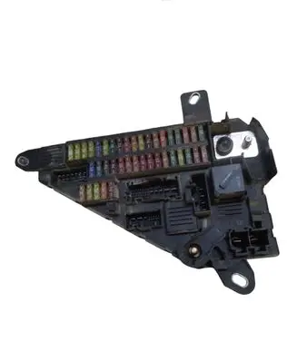 BMW 5 E60 E61 Fuse module 6906618