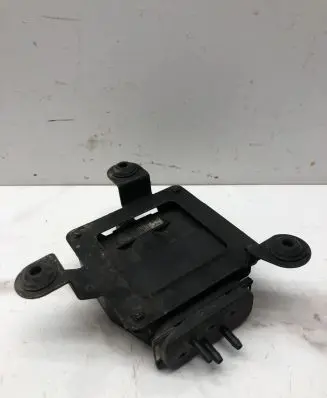 Volkswagen Golf V Valve vacuum 