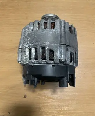 Volkswagen Tiguan Generator/alternator 03C903025DX 03C903025CX