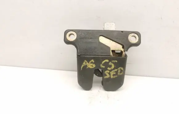 Audi A6 S6 C5 4B Tailgate/trunk/boot lock/catch/latch 4B5827505B