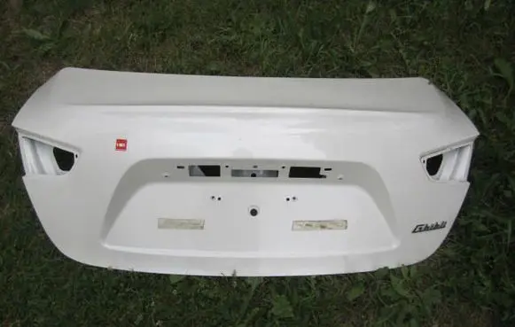 Maserati Ghibli Tailgate/trunk/boot lid M1572014Y