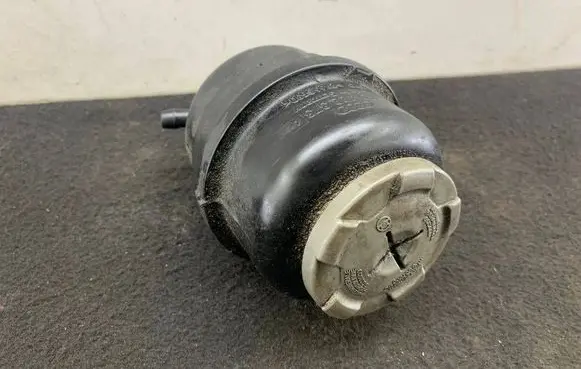 Audi A6 S6 C6 4F Power steering fluid tank/reservoir 4F0422373A