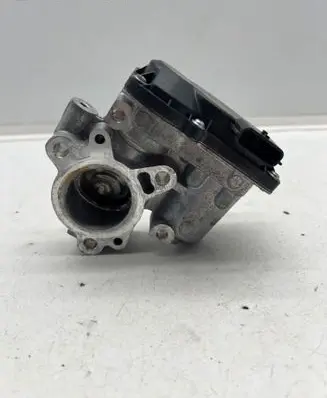 Renault Megane IV EGR valve 147100361R LF2610961 HU1501000462