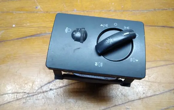 Ford Focus C-MAX Light switch 4M5T13A024MA