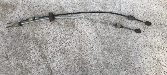 Opel Meriva A Gear shift cable linkage 24461921