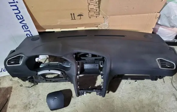 Citroen C4 II Dashboard