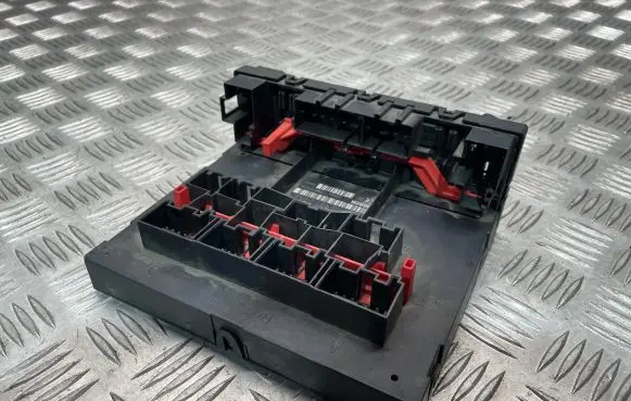Audi A3 S3 8P Comfort/convenience module 8P0907279B F005V00518 8P0907279E