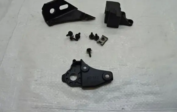 Peugeot 3008 I Headlight/headlamp mounting bracket 6212G1