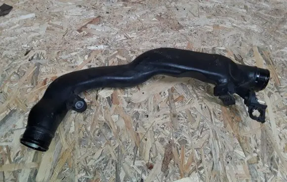 Seat Ibiza IV (6J,6P) Intercooler hose/pipe 6R0145762C