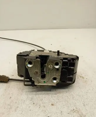 Nissan Note (E11) Rear door lock