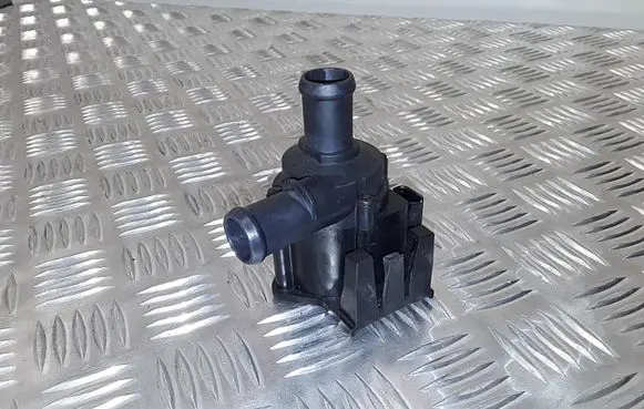 Audi A5 8T 8F Electric auxiliary coolant/water pump 06H121601M