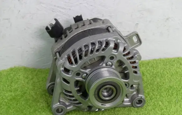 Peugeot 308 Generator/alternator 9827171980