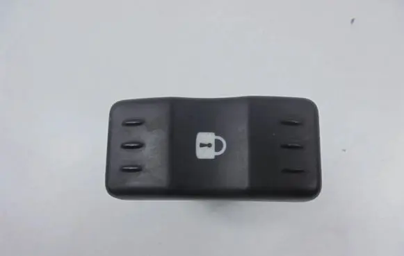 Dacia Logan I Central locking switch button 870249