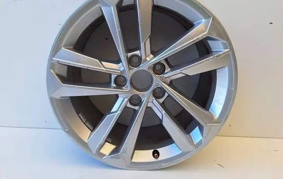 Audi A3 8Y R17 alloy rim 8Y0601025E