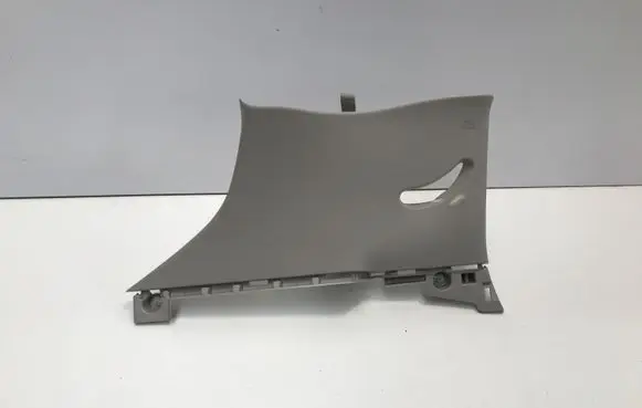 Nissan Leaf II (ZE1) (D)pillar trim (top) 769355SH0A