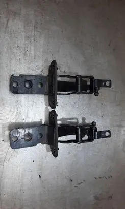 Volvo XC70 Tailgate/trunk/boot hinge