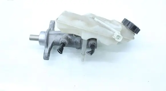 Volvo V40 Master brake cylinder 31329634