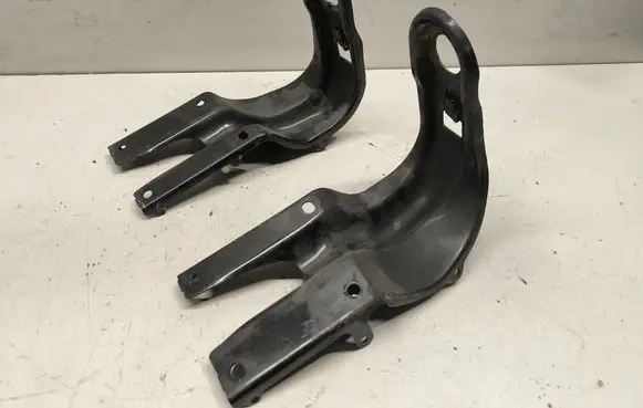 Mercedes-Benz SLK AMG R172 Radiator support slam panel bracket A1726260331 A1726260431