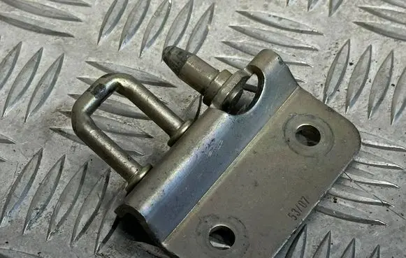 Mercedes-Benz Sprinter W906 Loading door lock loop/hook striker A9067400032